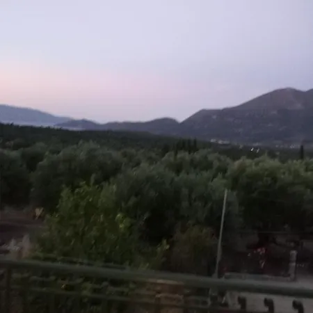 Chryspy Toulatos 2* Pouláta