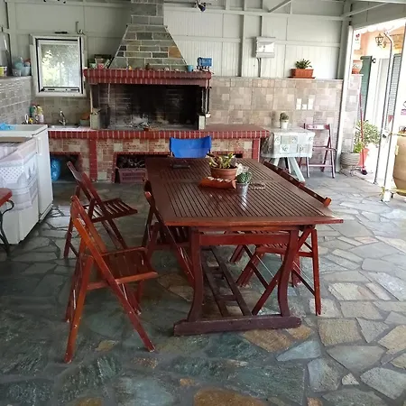 Chryspy Toulatos Pouláta